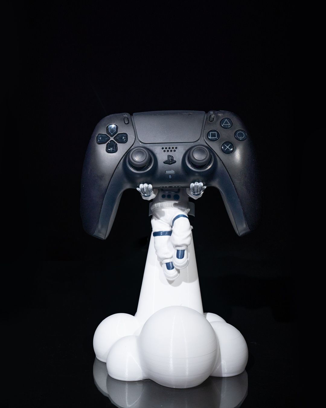 Astronaut Gaming controller Stand