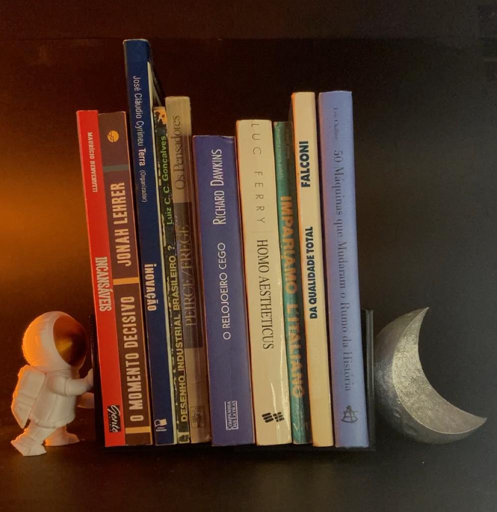 Moonwalker Book Ends
