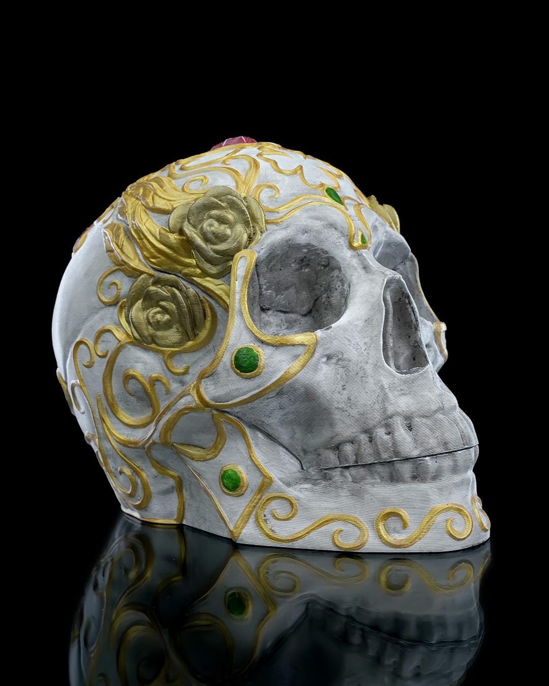 Skull deck box with card and dice storage, 3D printed for MTG, Pokémon, and tabletop games