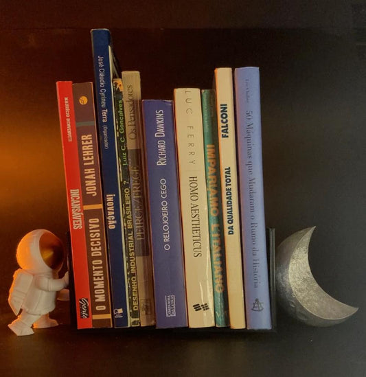 Moonwalker Book Ends