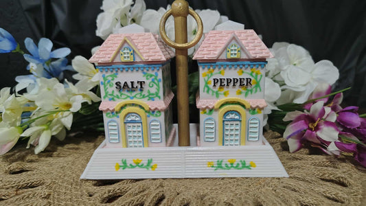 Vintage-Style 3D Printed Salt & Pepper Shaker Set with Stand – Hand-Painted Kitchen Décor